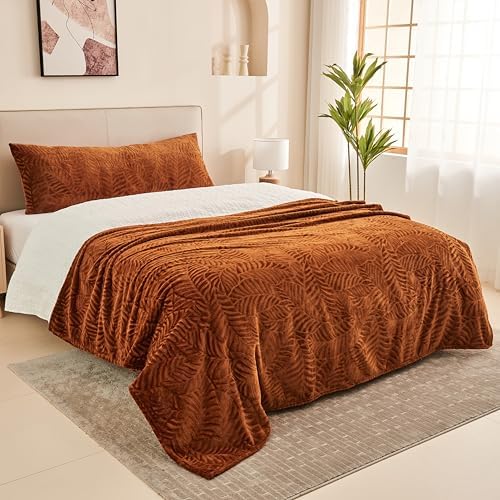 SOCHOW Super Soft Flannel Fall Throw Blanket, 50 x 60 Inches, Caramel