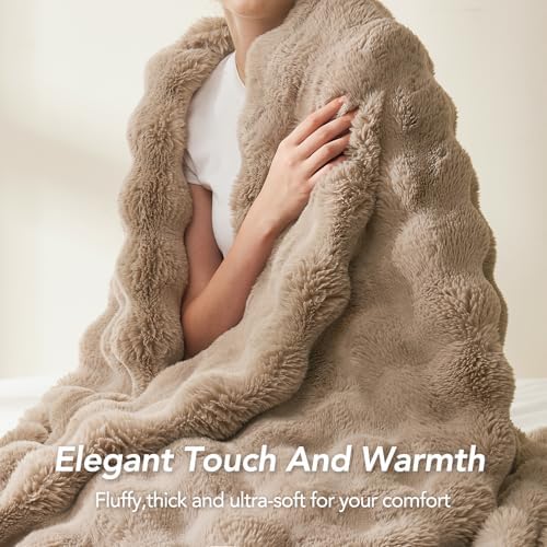 L'AGRATY Faux Rabbit Fur Throw Blanket for Couch, 50'' x 60'', Light