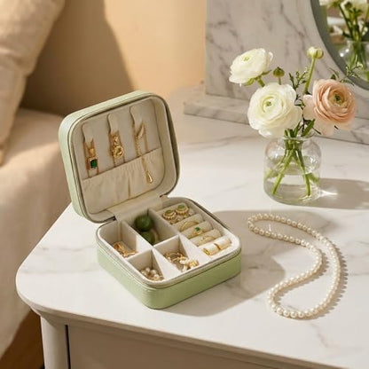 CASEGRACE Travel Jewelry Case, Small Jewelry Box Portable Jewelry