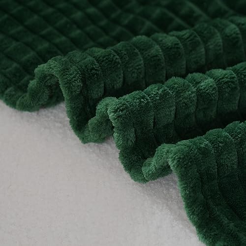 Puncuntex Fleece Throw Blanket Dark Green 50"×60" with Square Grid