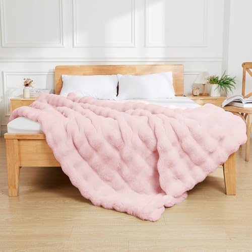 Latepis Pink Faux Fur Throw Blanket for Couch Bubble Cute Soft Warm