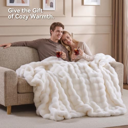 Smoofy Faux Rabbit Fur Throw for Couch - Cream White Bubble Blanket