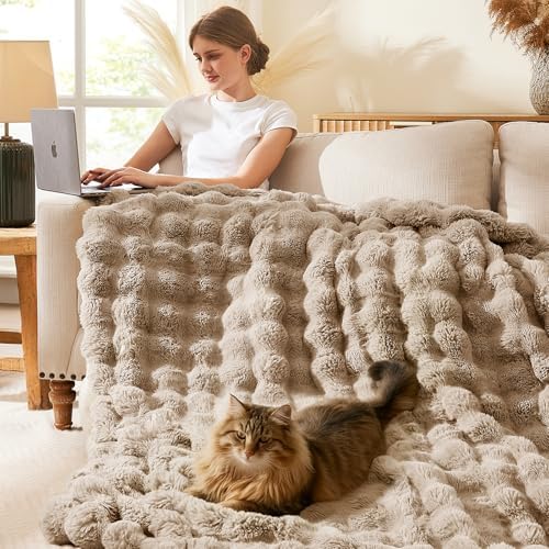 L'AGRATY Faux Rabbit Fur Throw Blanket for Couch, 50'' x 60'', Light