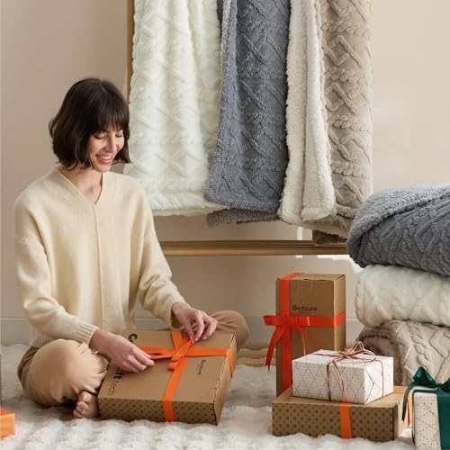 Bedsure Sherpa Fleece Blanket, Cable Jacquard Tufted, Warm, Throw