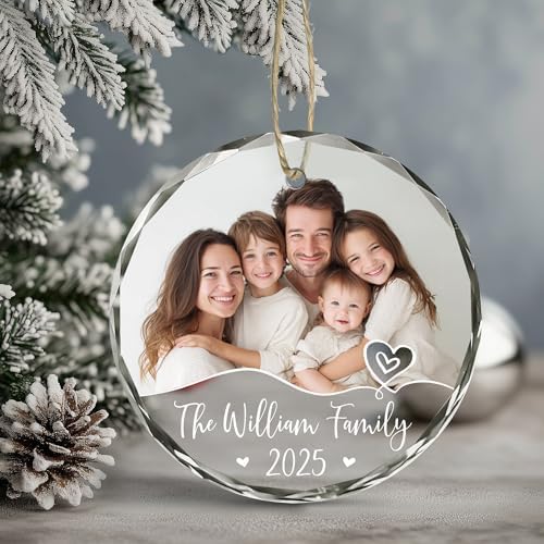 BSQUIELE Personalized Family Glass Ornament 2025 - Personalized