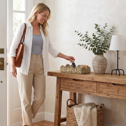 StorageWorks Small Wicker Scalloped Trays, Natural Seagrass Serving