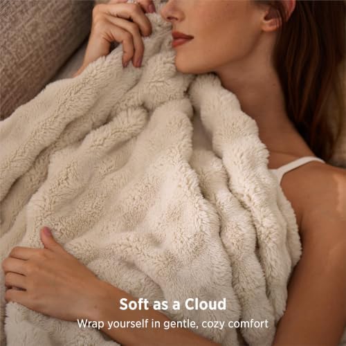 Bedsure Cloud Bubble Blanket, Soft Cozy Throw, Beige, 50"×60"