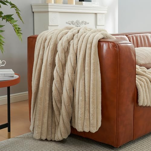 Amélie Home Soft Striped Faux Fur Throw Blanket for Couch, Beige