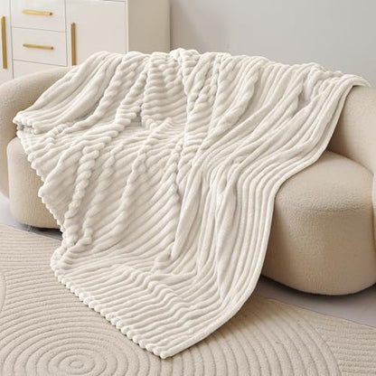 White Fleece Throw Blanket for Couch & Bed, Cozy Warm Gifts for Women