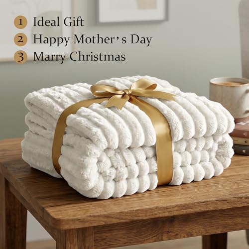 White Fleece Throw Blanket for Couch & Bed, Cozy Warm Gifts for Women
