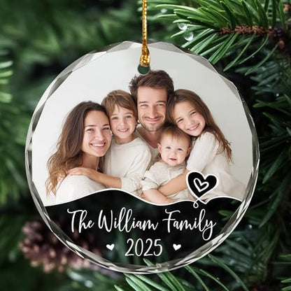 BSQUIELE Personalized Family Glass Ornament 2025 - Personalized