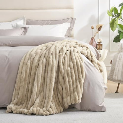 Amélie Home Soft Striped Faux Fur Throw Blanket for Couch, Beige