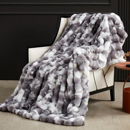 SAPHREAS Faux Fur Throw Blanket for Couch, Fluffy Fuzzy Bubble Blanket