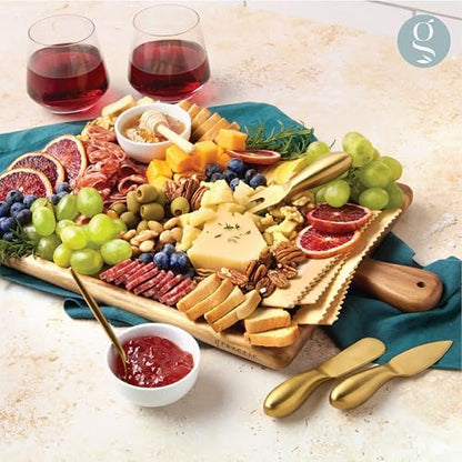 Acacia Wood Charcuterie Board with Handle, Rectangle 16.75”x11”