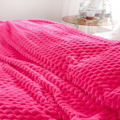 Puncuntex Hot Pink Throw Blanket 50"×60" Gifts for Mom Fuzzy 3D