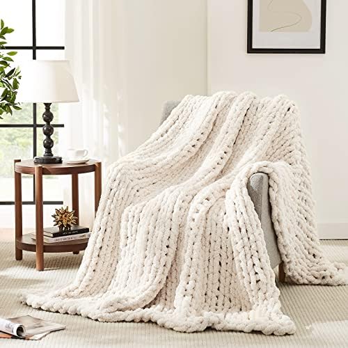L'AGRATY Chunky Knit Throw Blanket for Couch, 50'' x 60'' Knit Throw